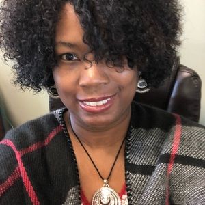 Meet your Posher, Janis